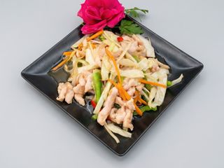 412. Chop Suey De Pollo Especial