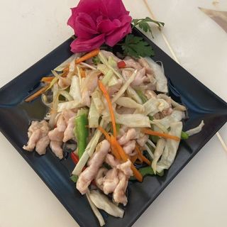 412. Chop Suey De Pollo Especial