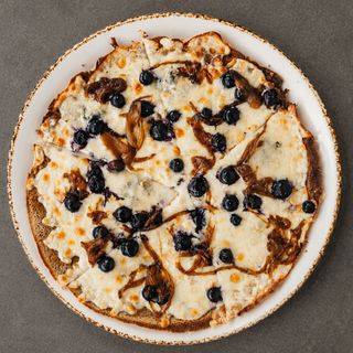 Pizza De Quinoa 5 Quesos