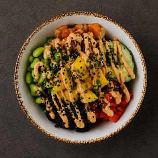 Poké Bowl De Salmón Marinado