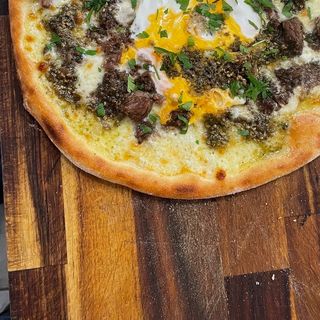 Manakish Sujuk extra