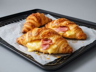 2X Croissant Salado