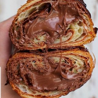 X2 Croissant chocolate