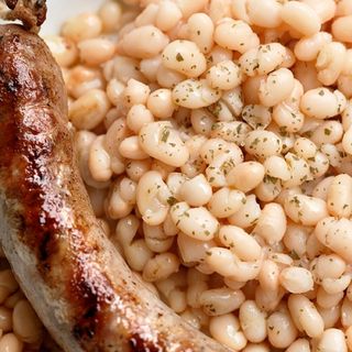 Butifarra con judías blancas