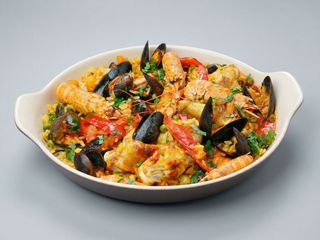 Paella De Mariscos (2 Raciones)