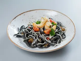 Gulas e gamberetti