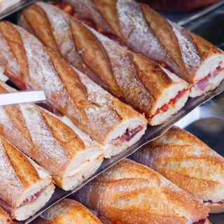 Bocadillo De Longaniza (Pequeño)