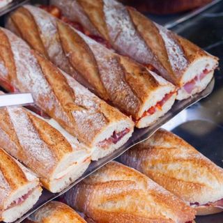 Bocadillo De Atún  (Grande)