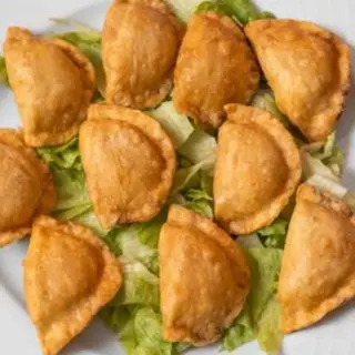 GYOZAS FRITAS 10 UNIDADES