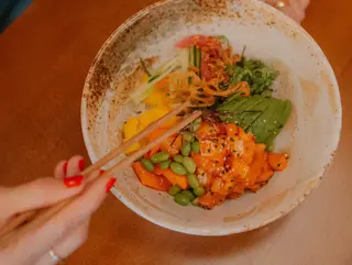 Poke bowl de Salmon Spicy