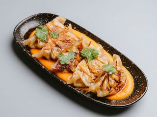 Gyozas De Rabo De Toro  5 Uds.