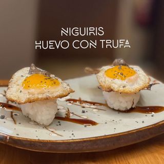 N- Huevo Codorniz con trufa