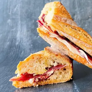 Bocadillo de Jamón Serrano