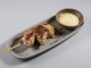 Broqueta de filet de vedella amb roquefort (1 unitat)
