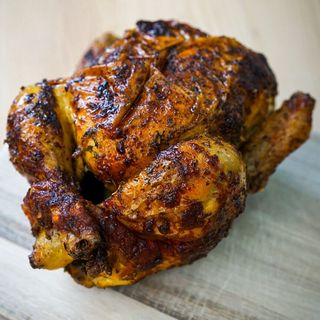 Pollo a l'ast entero