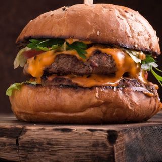 BURGER DE LEON AL INFIERNO