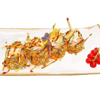 137.Tempura salmon,queso con patatas 8u