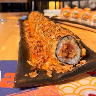 Roll Futomaki De Tuna Croc (10 Pzs.)