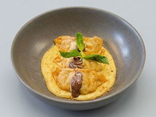 Apple Gyoza 