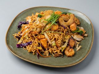 Yakisoba de Mariscos 