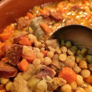 Potaje De Garbanzos Con Callos Y Chorizo