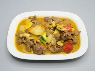 51-Ternera Con Salsa Curry