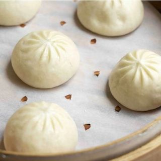 Xiaolongbao Bollos de carne (6 Uds.) y salsa