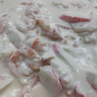 Ensalada cocktail (gambas y cangrejo surimi)