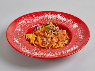 Tagliatelle A La Boloñesa