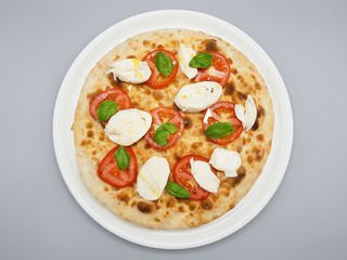 Pizza Blanca Caprese