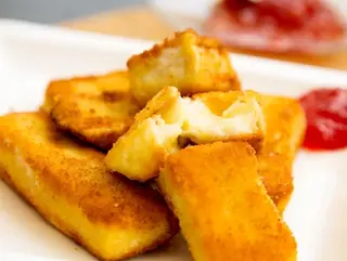 Lingote de Brie rebozado
