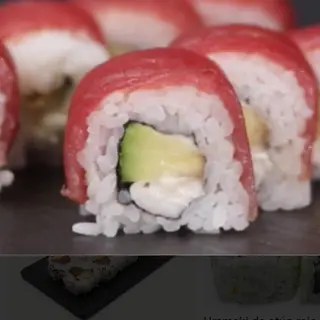 Uramaki atún con queso Filadelfia