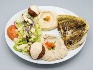 Combinado Arayes Zaatar W Jebne