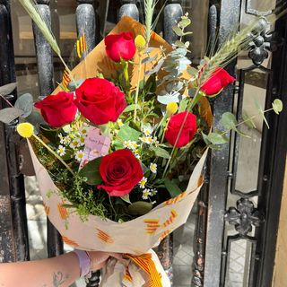 Ramo de 6 Rosas de Sant Jordi