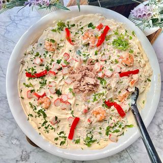 Ensaladilla Rusa Con Gambas Y Langostinos