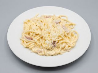Espaguetis a la carbonara