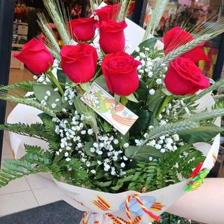 Ram de 8 Roses de Sant Jordi