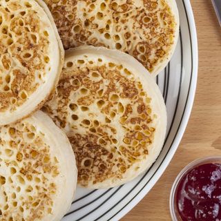2 Crumpet and jam