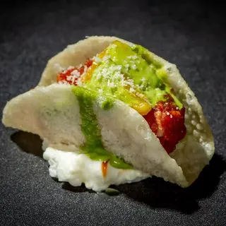 118. Taco de atun (1 Uds.)