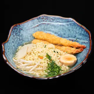 51. Ramen de marisco