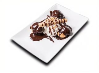 Profiteroles de nata 