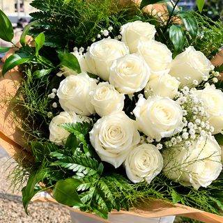 Ramo de 12 Rosas Blancas
