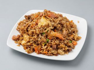23. Arroz Frito Con Mil Delicias