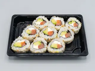 Cheese Salmón Roll (9 Pzs.)