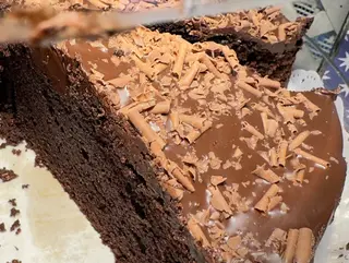 Cuña bizcocho de chocolate