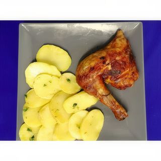 Cuarto De Pollo Asado + 2 Pimientos Verdes Asados
