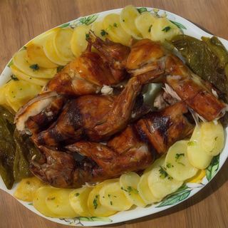 ½ Conejo Asado en Cuartos (650 gr)