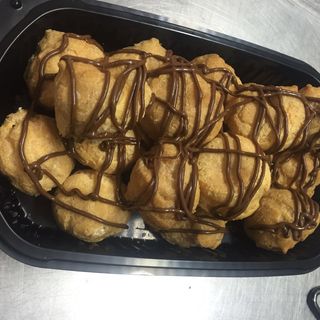 Profiteroles De Nata