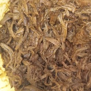 Patatas Con Cheese & Carne Mechada (Grande)