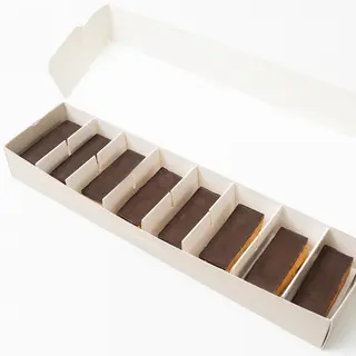 Sharing is caring: 8 Snickers
